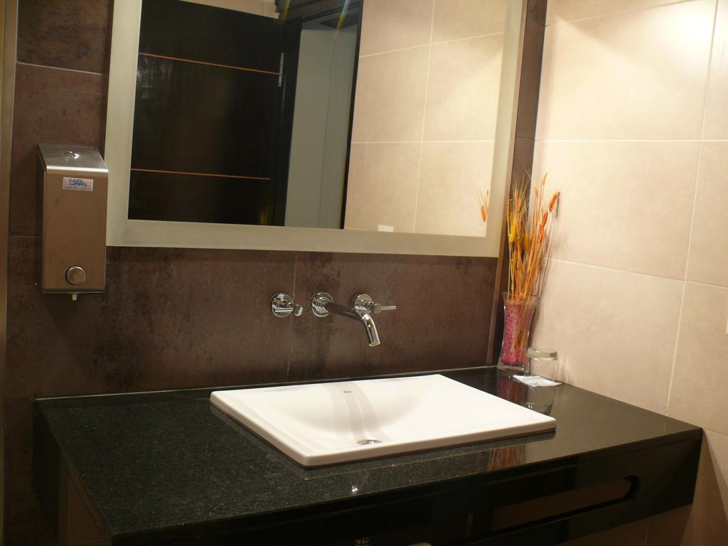 Terrazas De La Posta Hotel Purmamarca Room photo